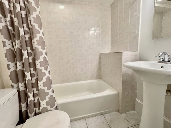 95 W Cedar St, Beacon Hill