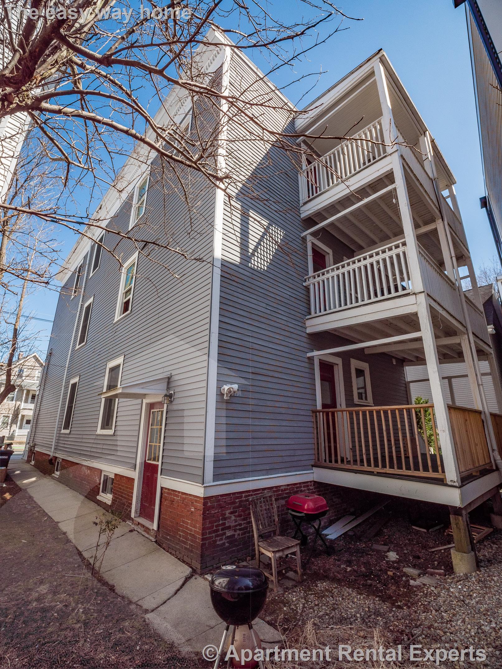 318 Beacon St, Porter Square