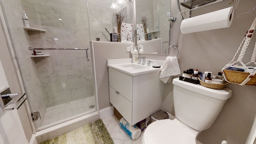 275 Old Colony Ave, South Boston