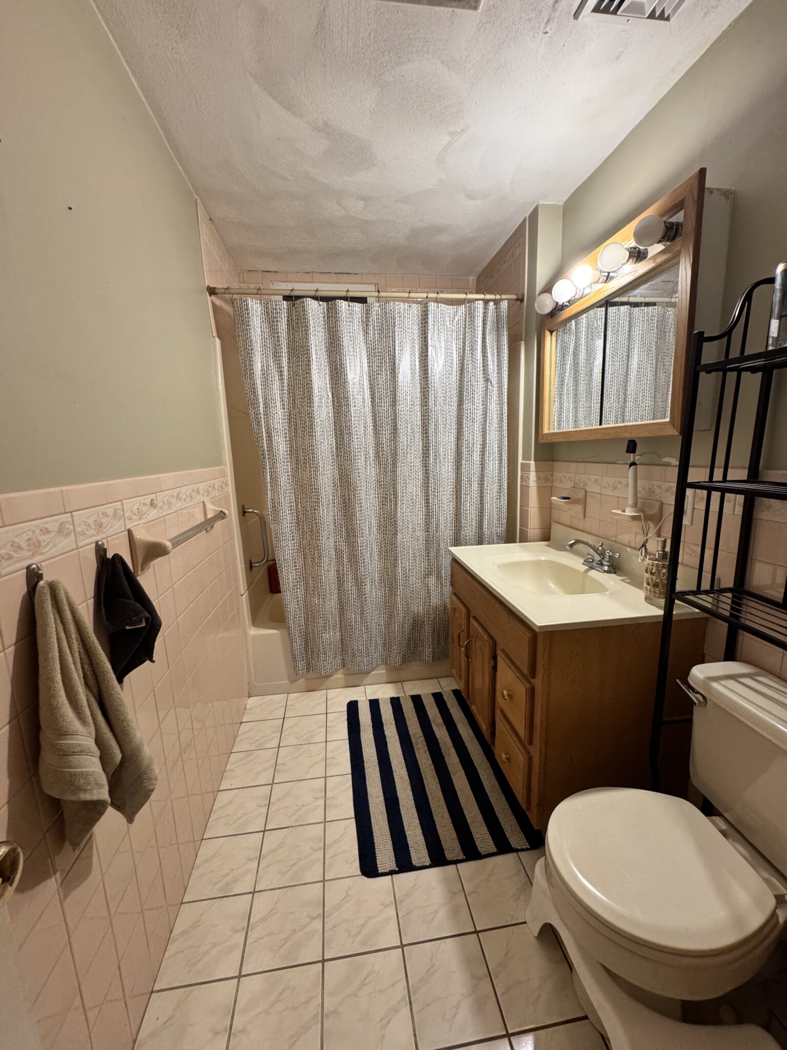 1901 Beacon St, Brookline