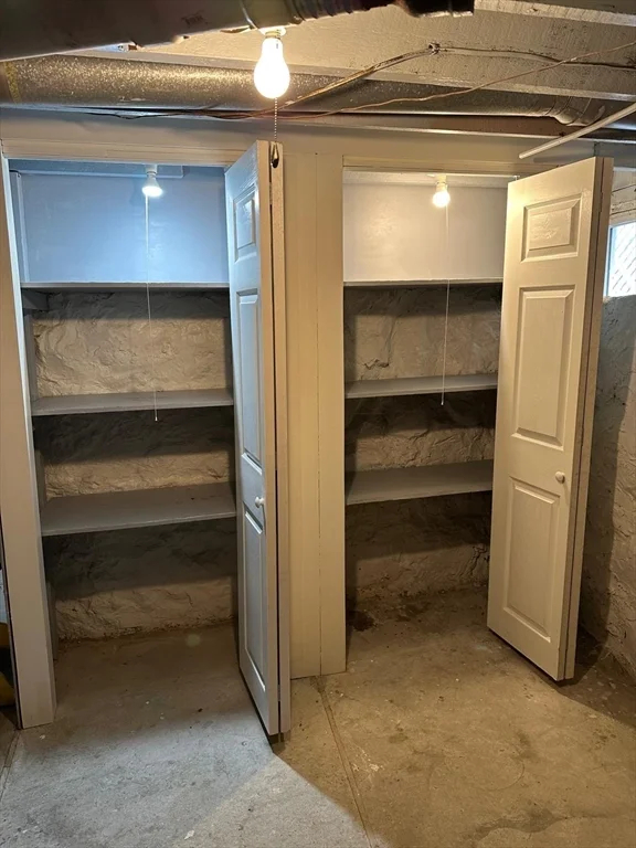 5 Oxford Park, Revere