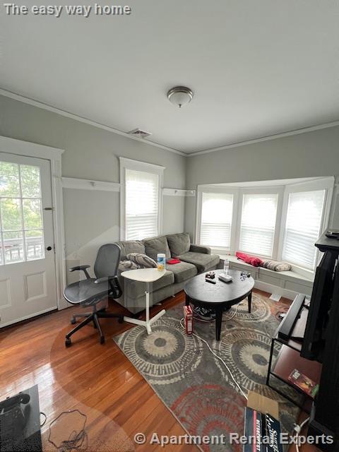 41 Simpson Ave, Davis Square