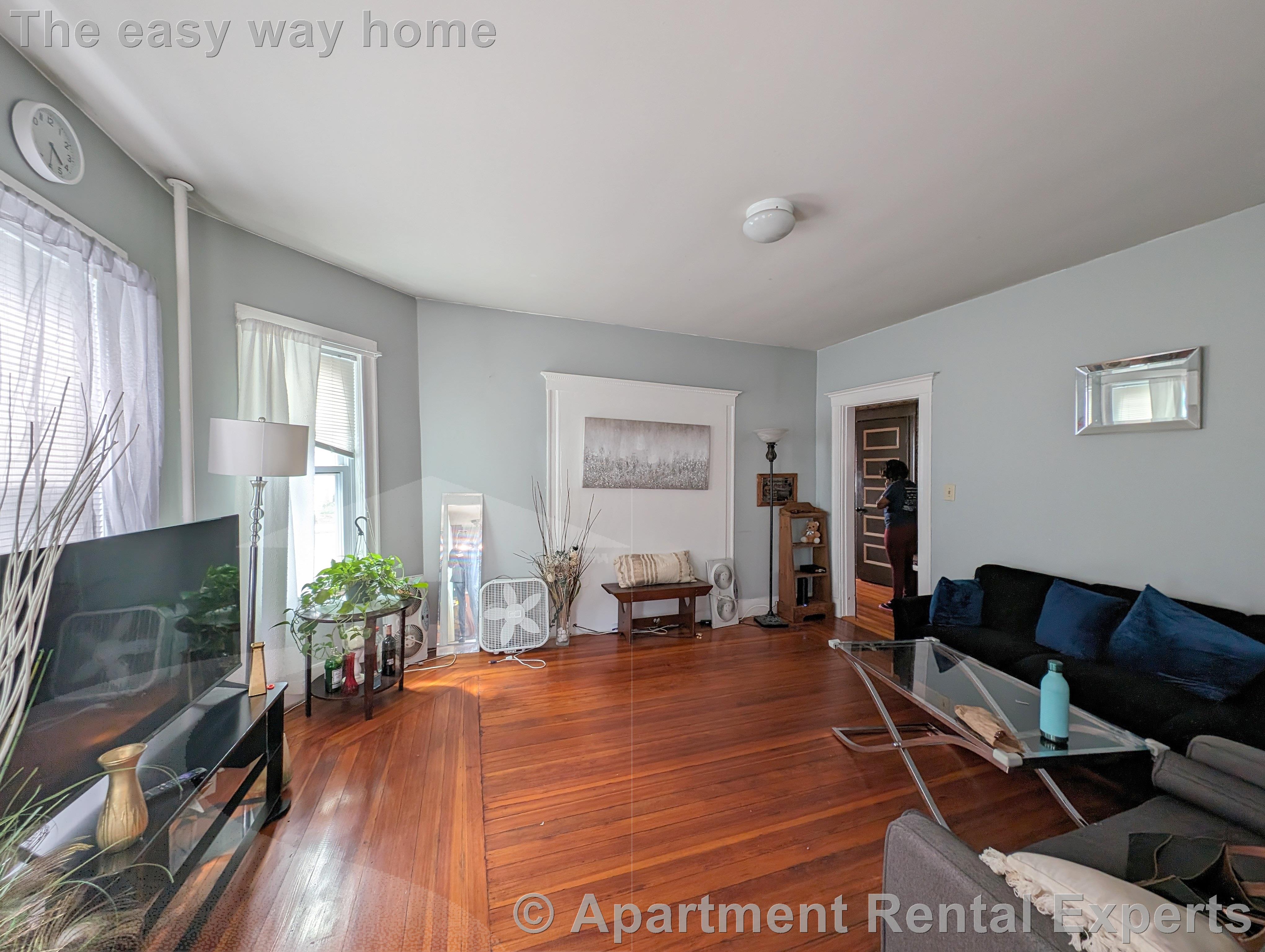 35 Pearson Rd, Davis Square