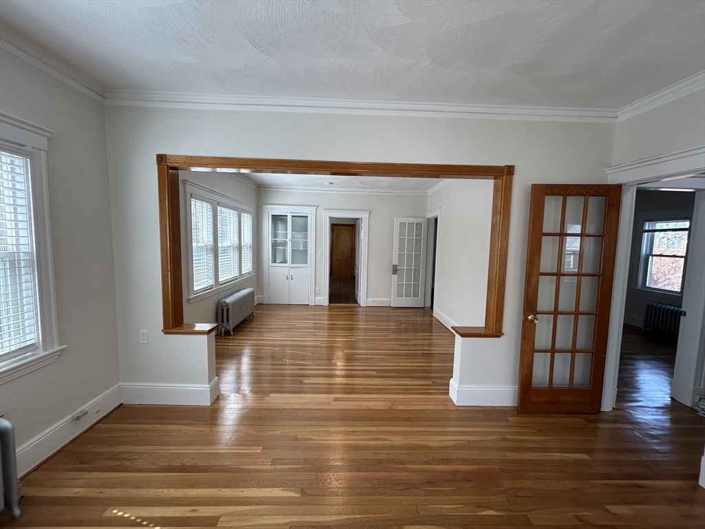 35 Leniston, Roslindale