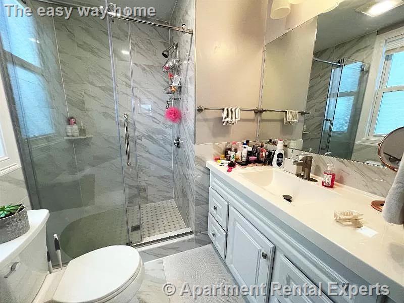 17 Harvard Ter, Allston