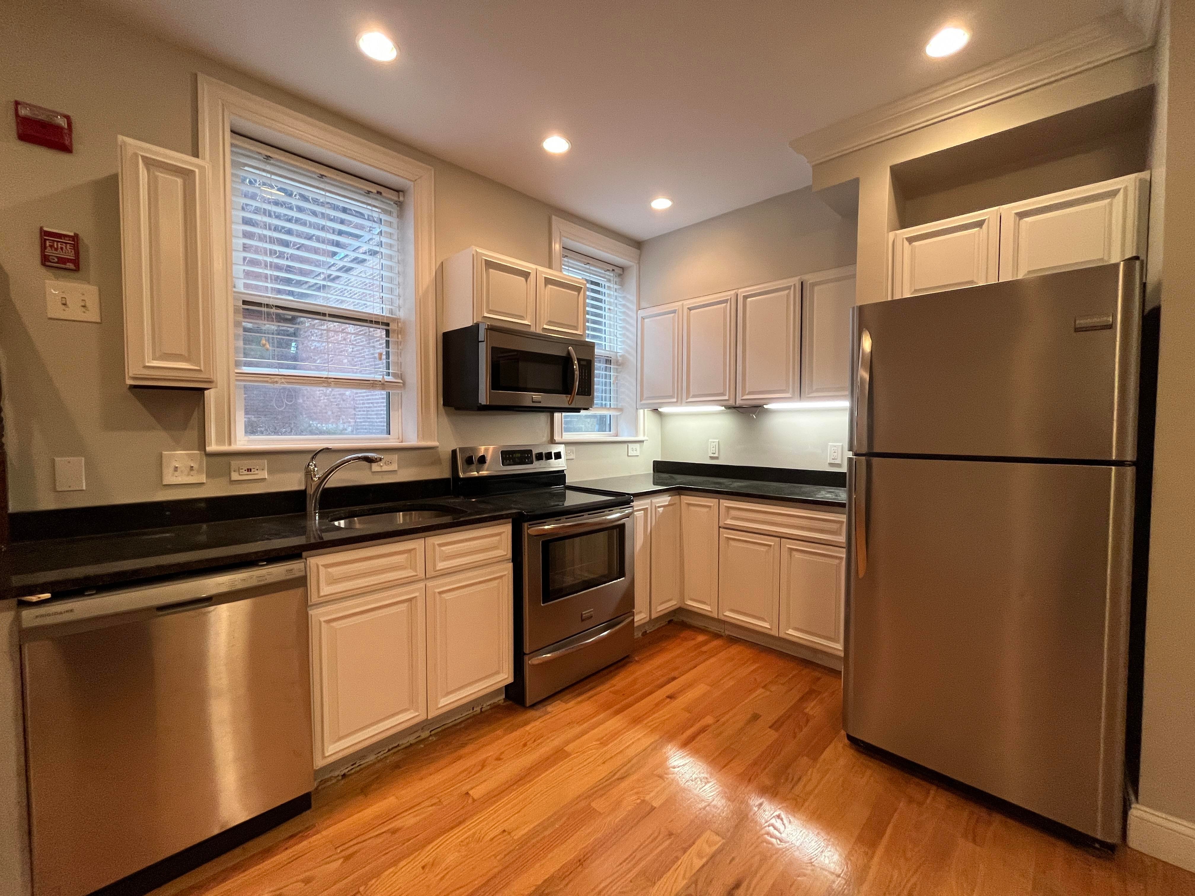 1 bed, 1 bath apartment for rent at 70 Pinckney St Unit A, Beacon Hill — photo 4 of 12