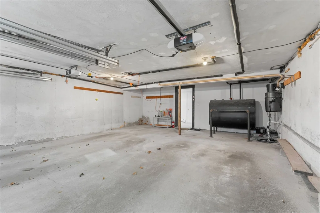 26 Cedar Hill Rd, Dover