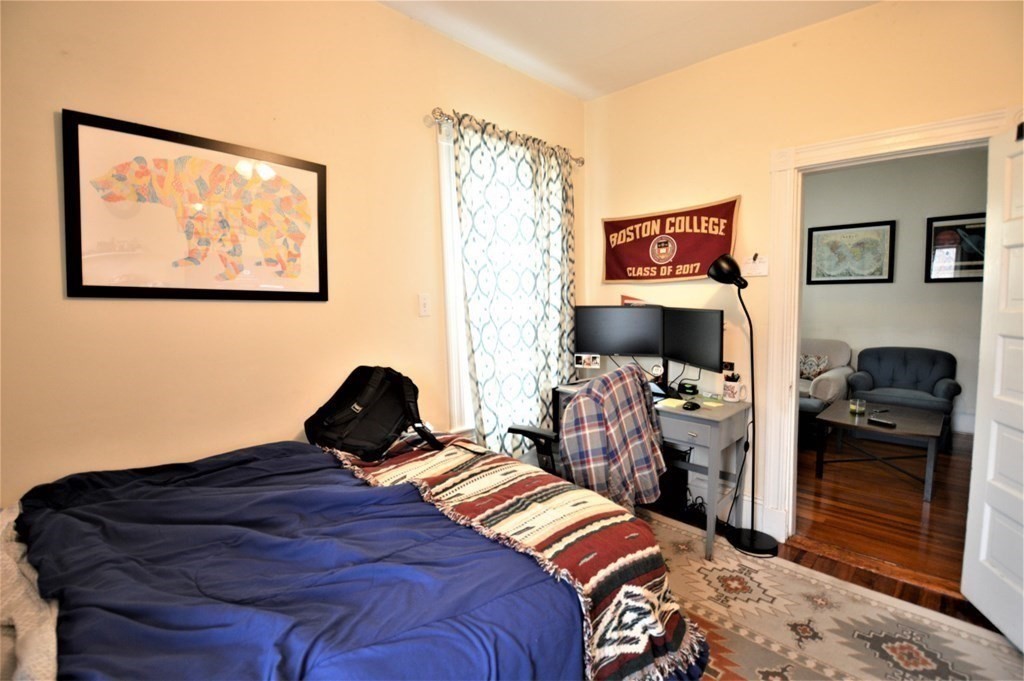 67 Washburn Ave, North Cambridge