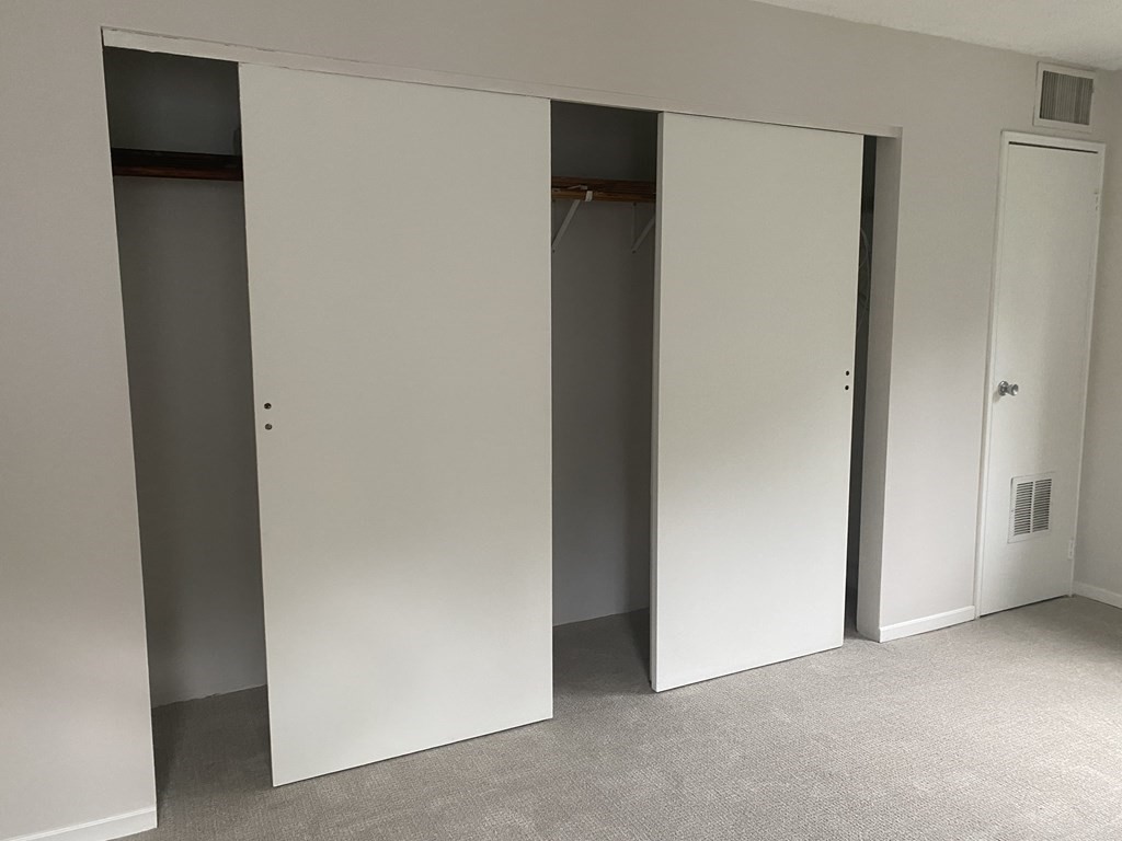 6 Village Way, Natick