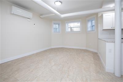 3 Linnaean St, Neighborhood Nine