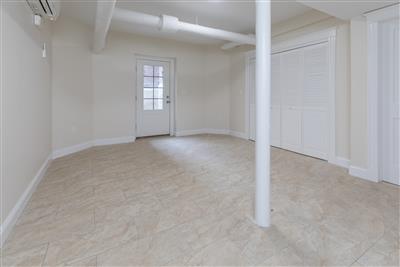 3 Linnaean St, Neighborhood Nine