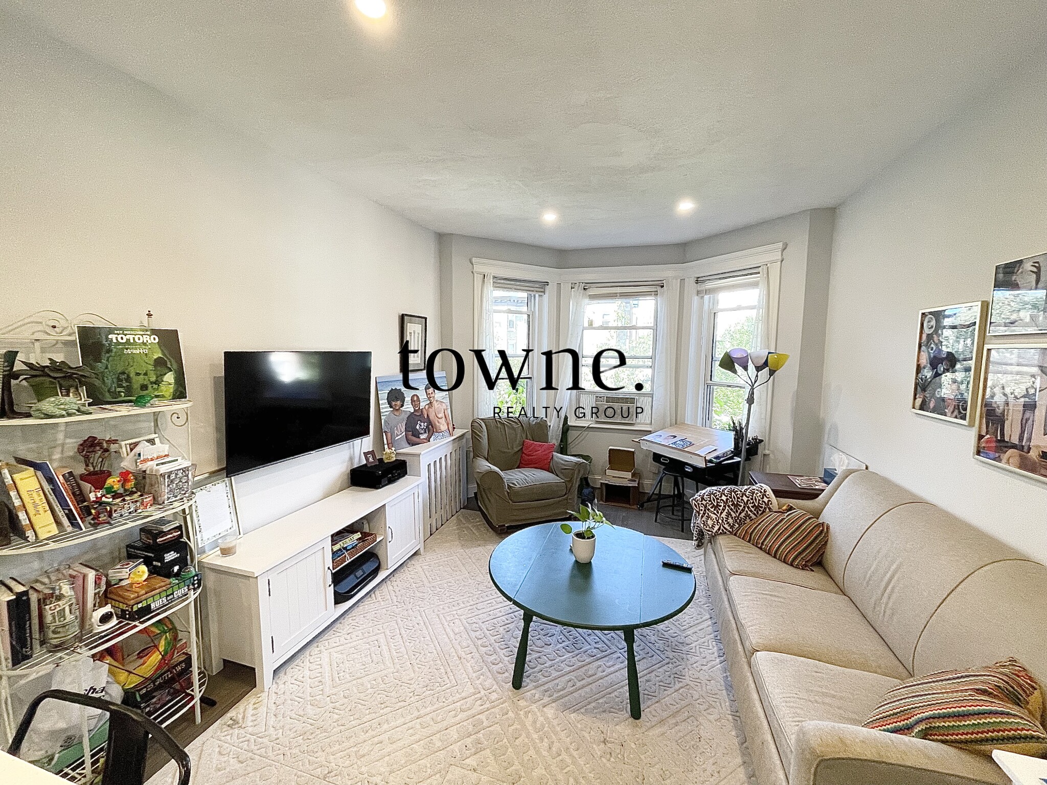 102 Queensberry St, Fenway