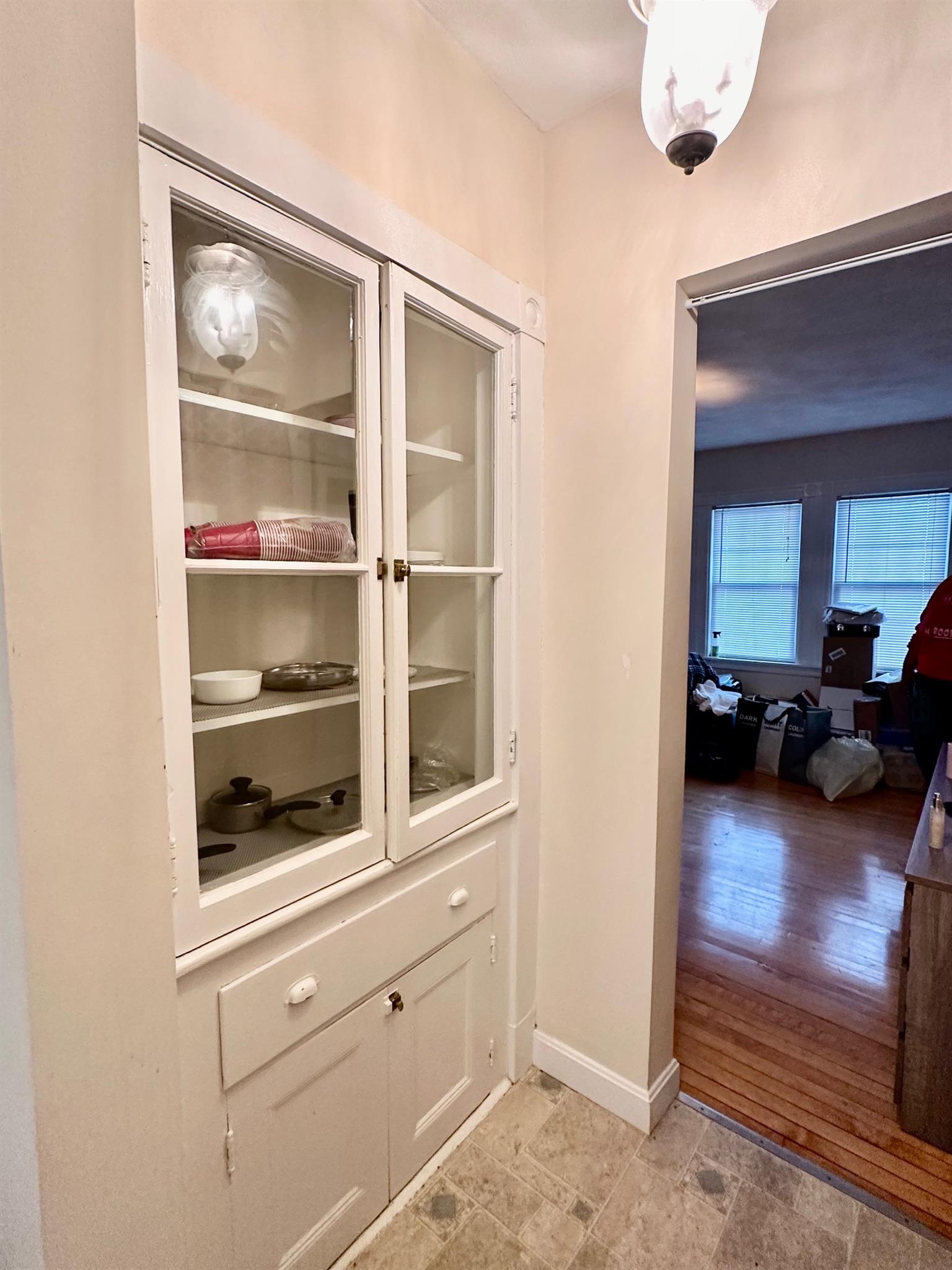 2 Laurel St, West Medford