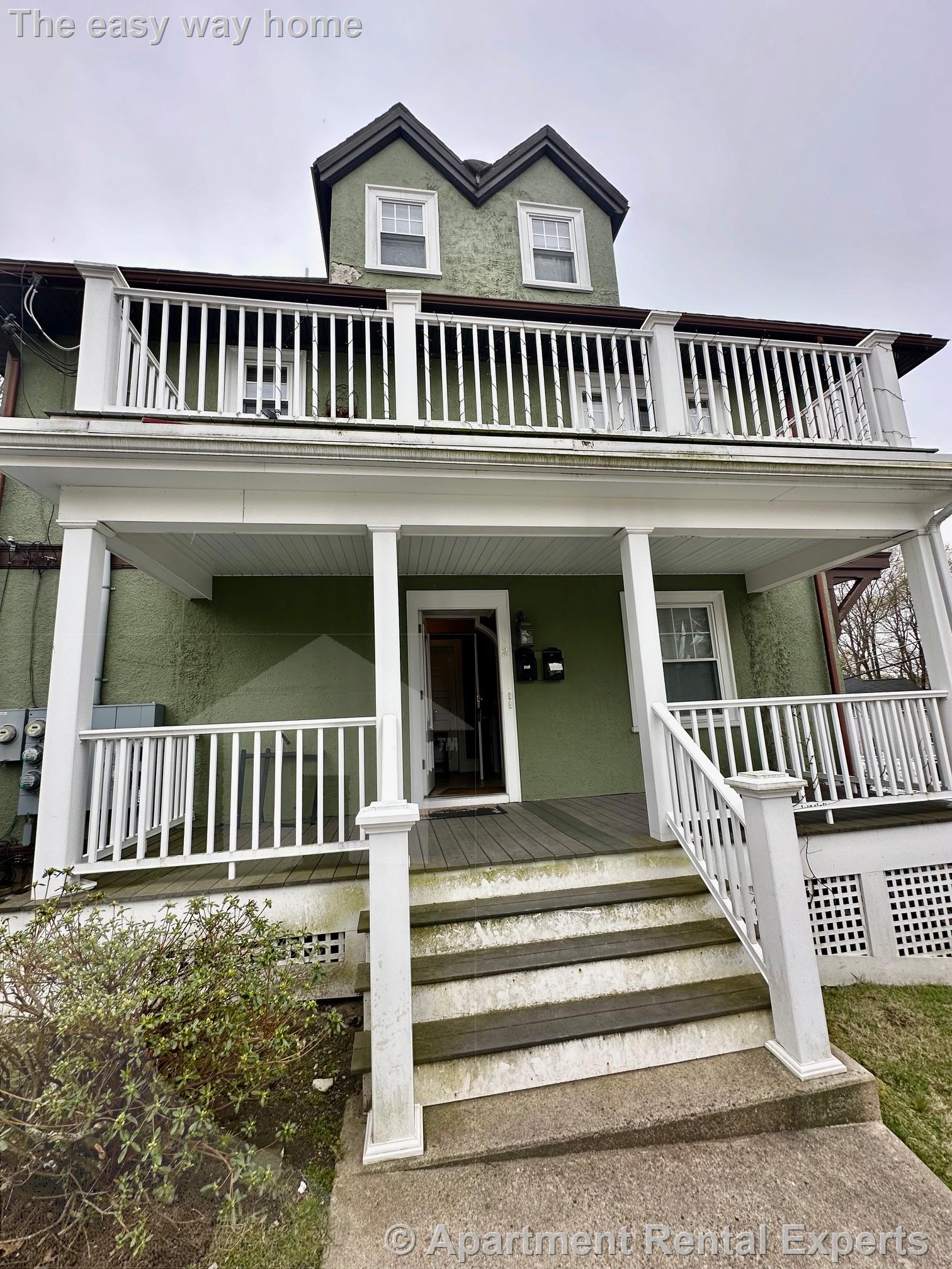 2 Laurel St, West Medford