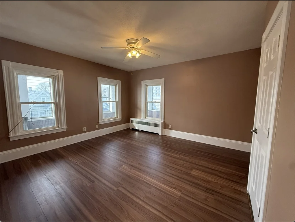 26 Lexington St, Everett