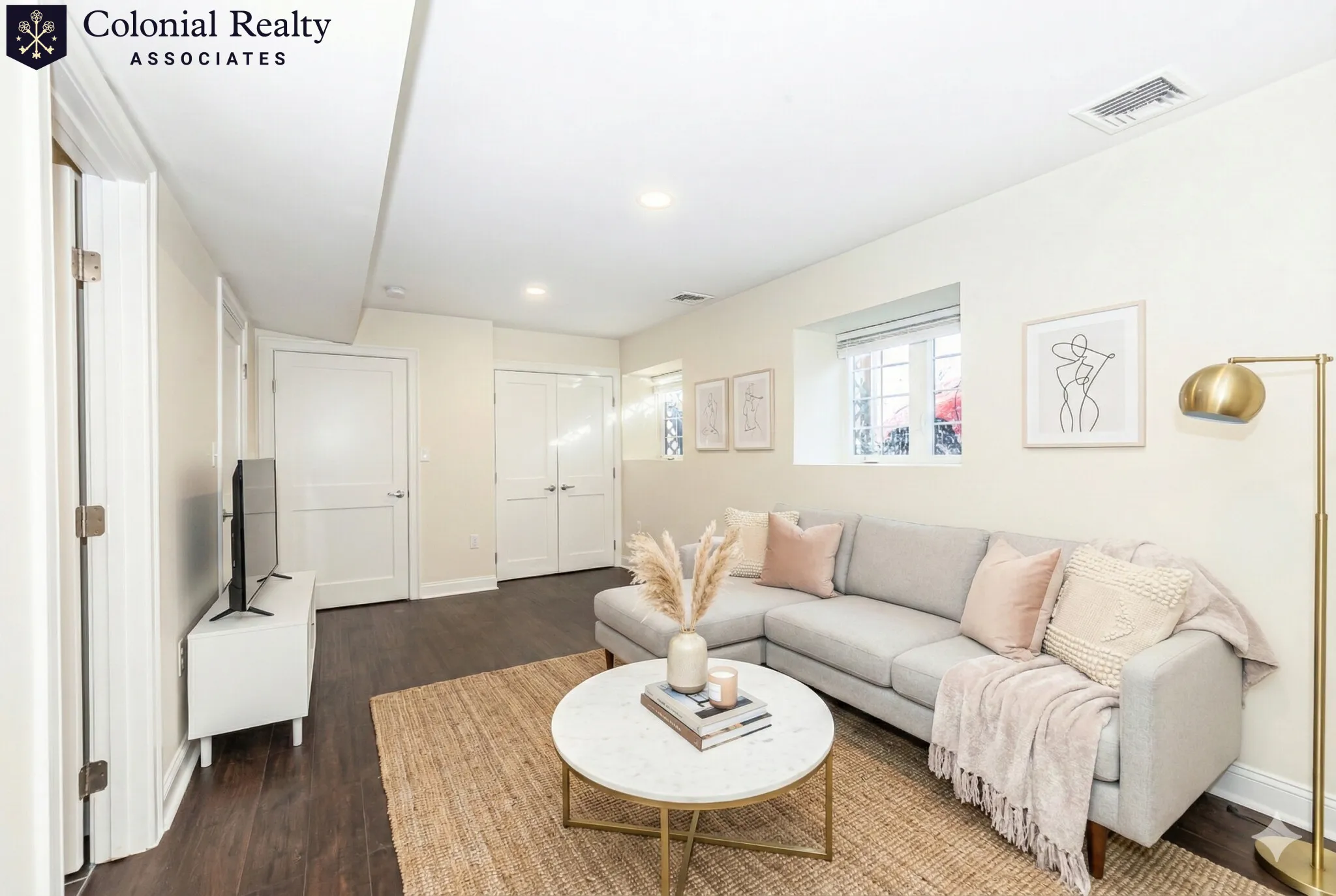 48 Caldwell Rd, West End