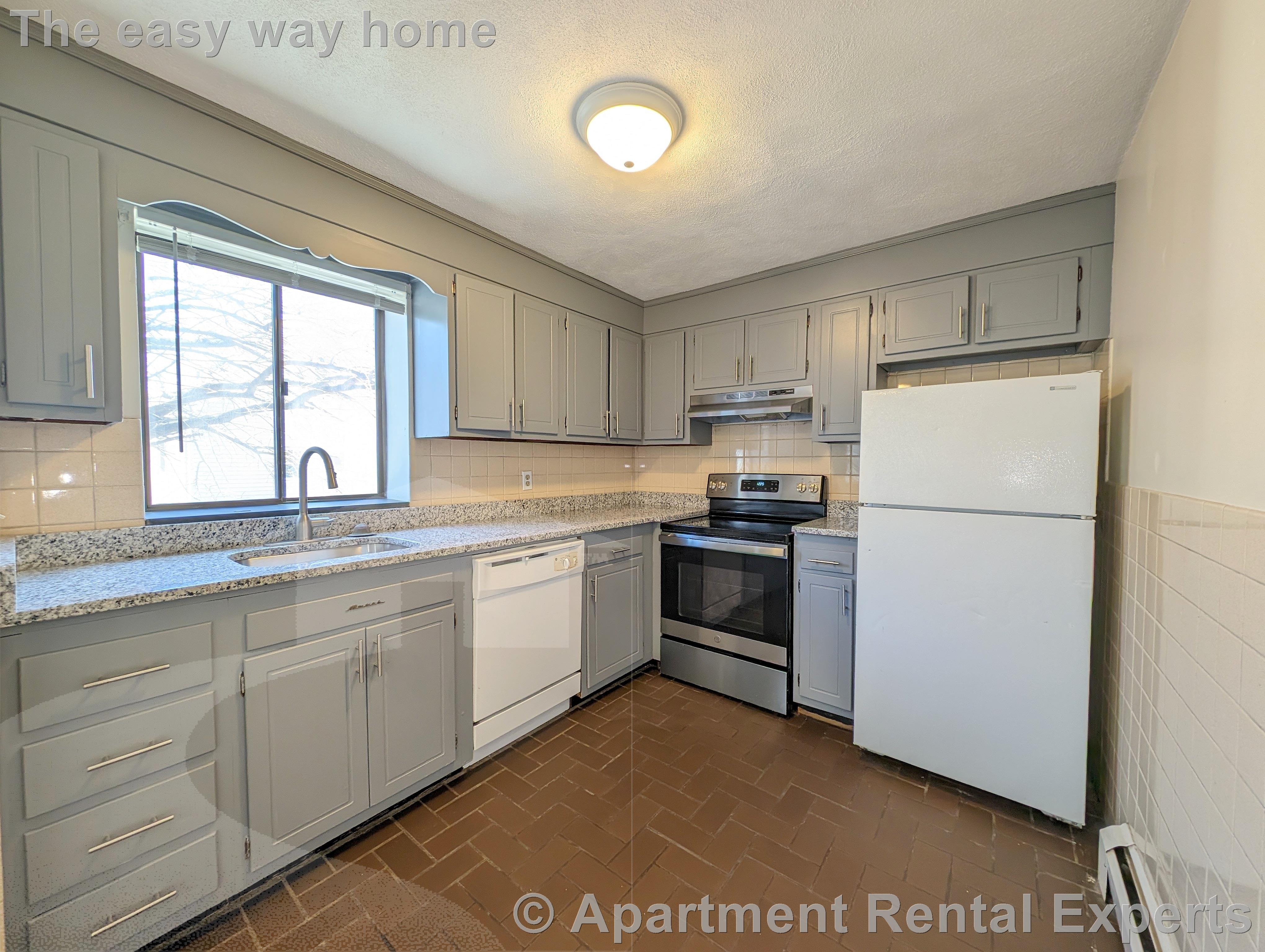 86 Newbury St, Teele Square