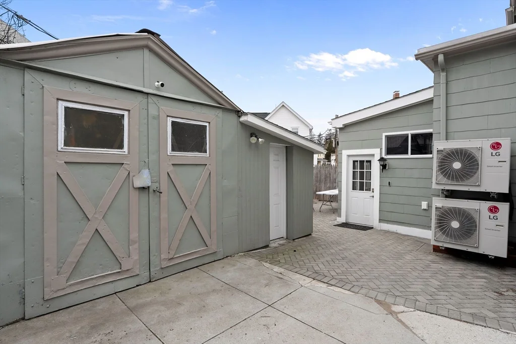 12 Pomeroy St, Allston