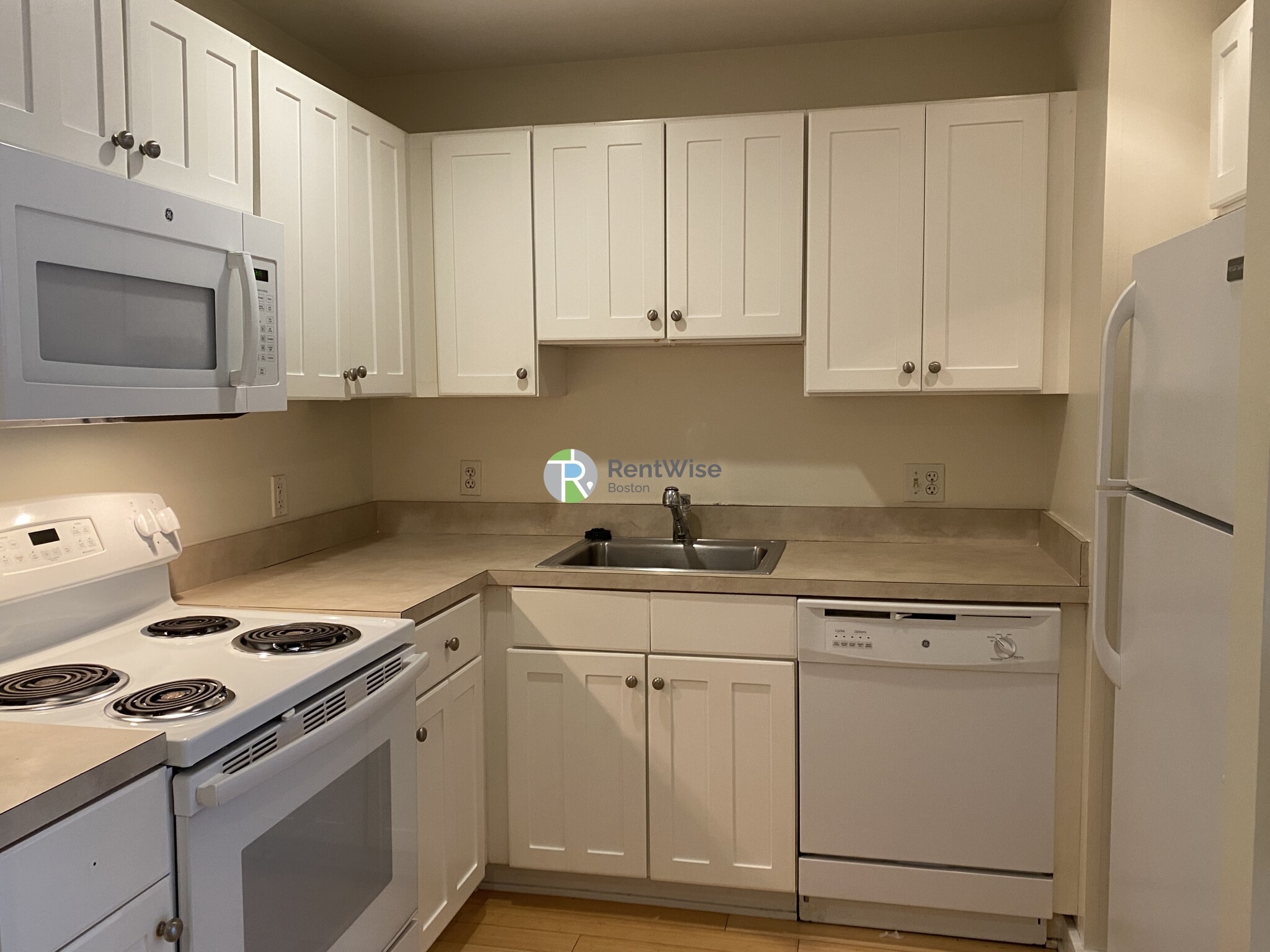 40 Boylston St, Downtown