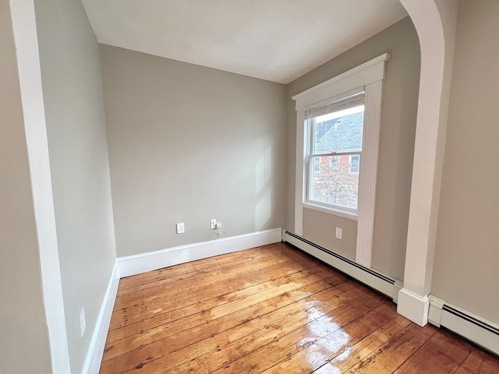 58 Pearl St, Charlestown