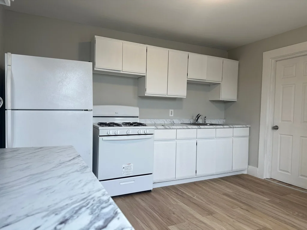 159 East Central St, Franklin