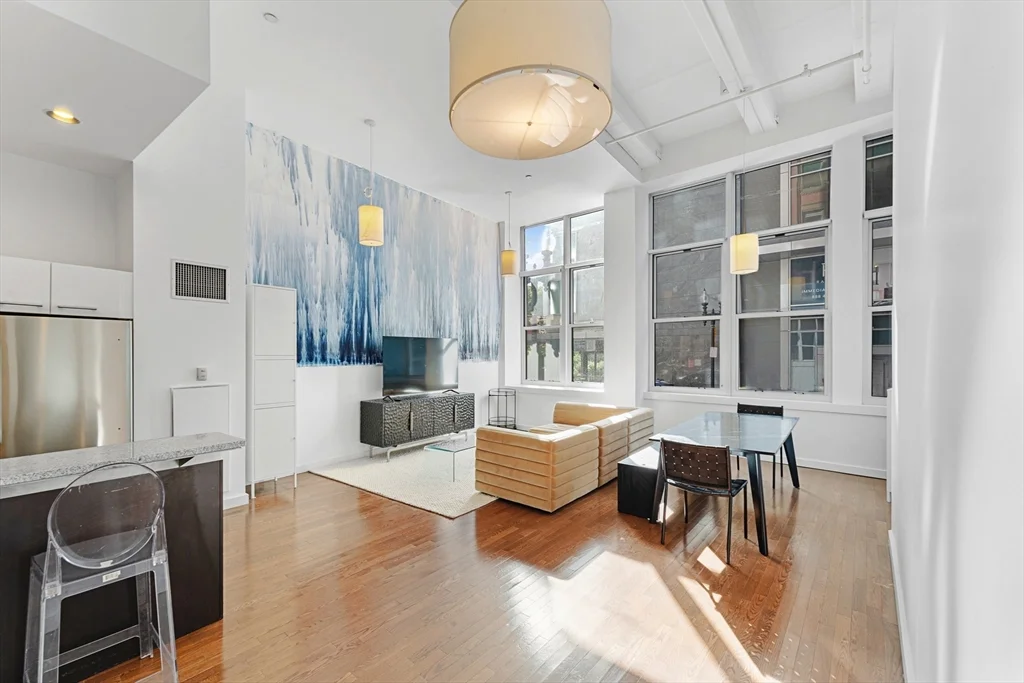 88 Kingston St, Midtown