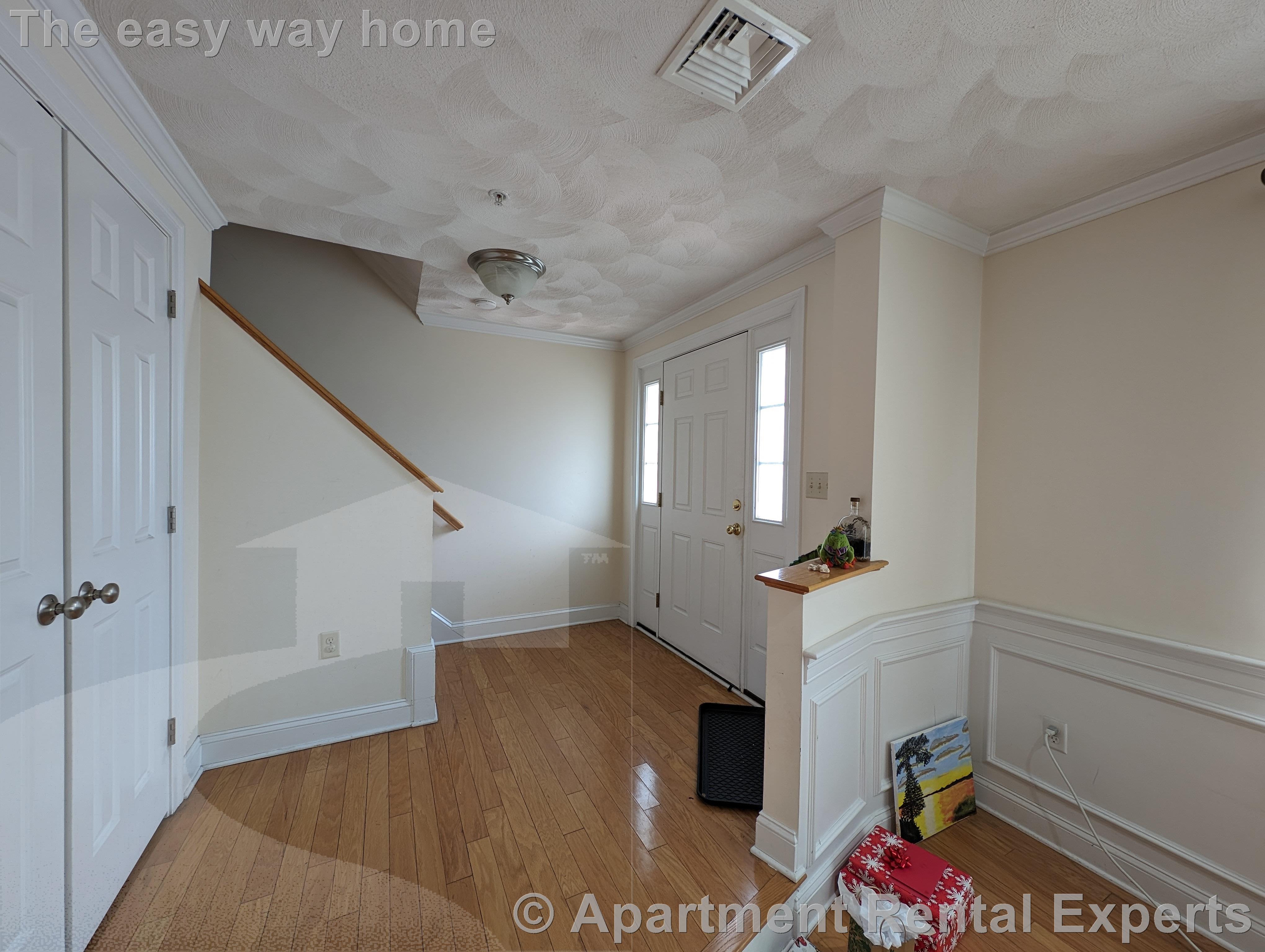 215 Harvard St, Tufts