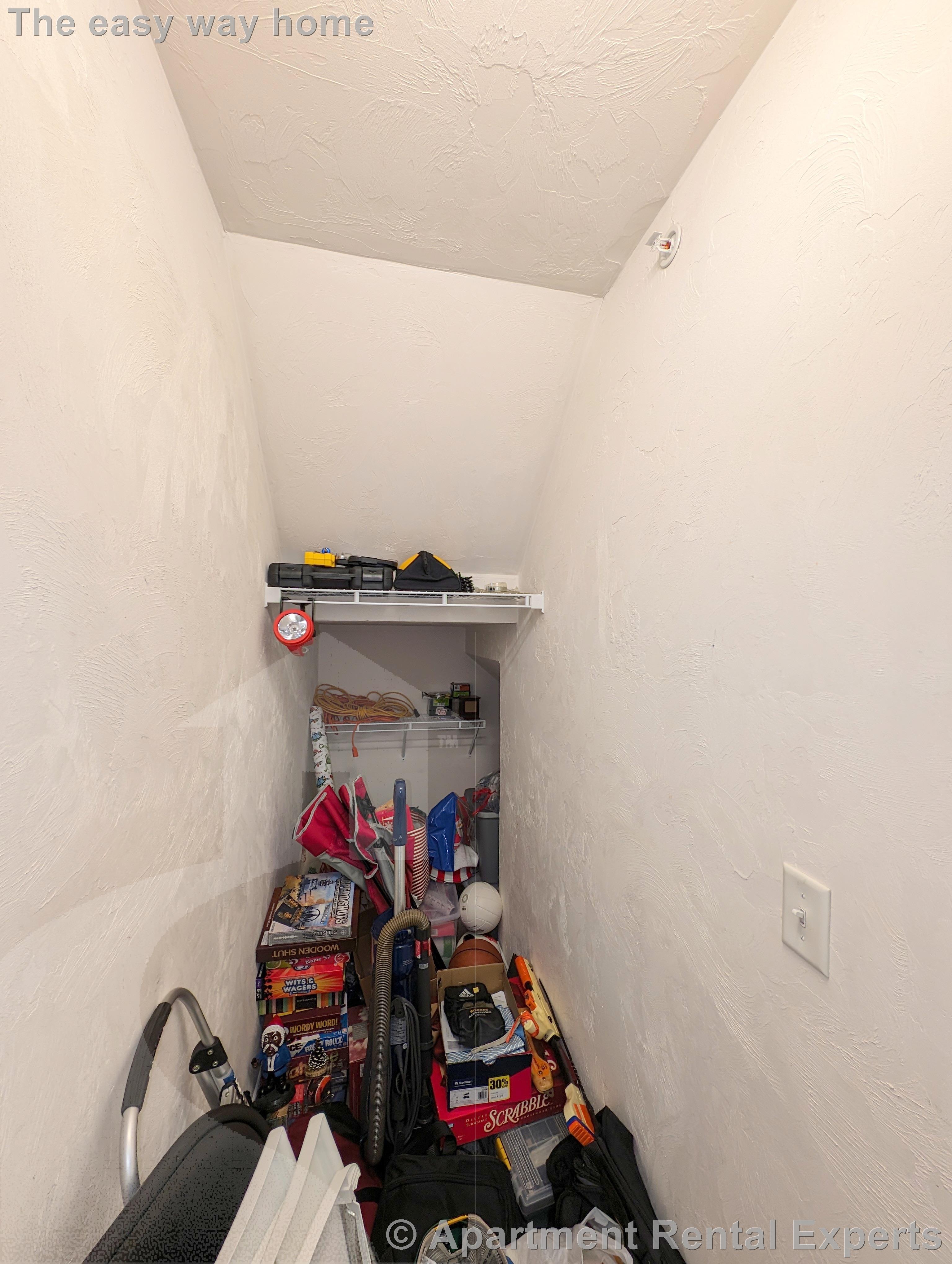 215 Harvard St, Tufts