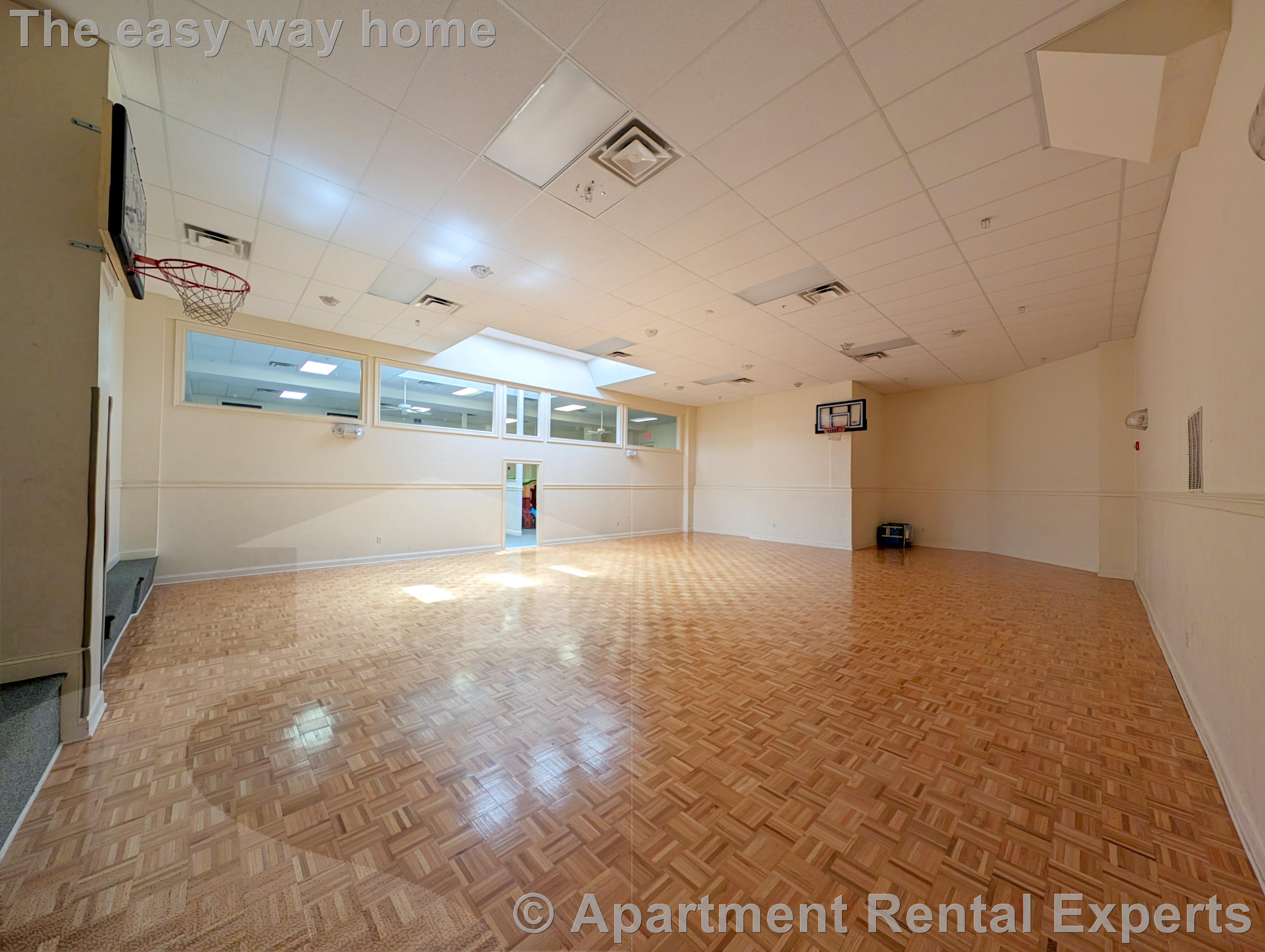 215 Harvard St, Tufts