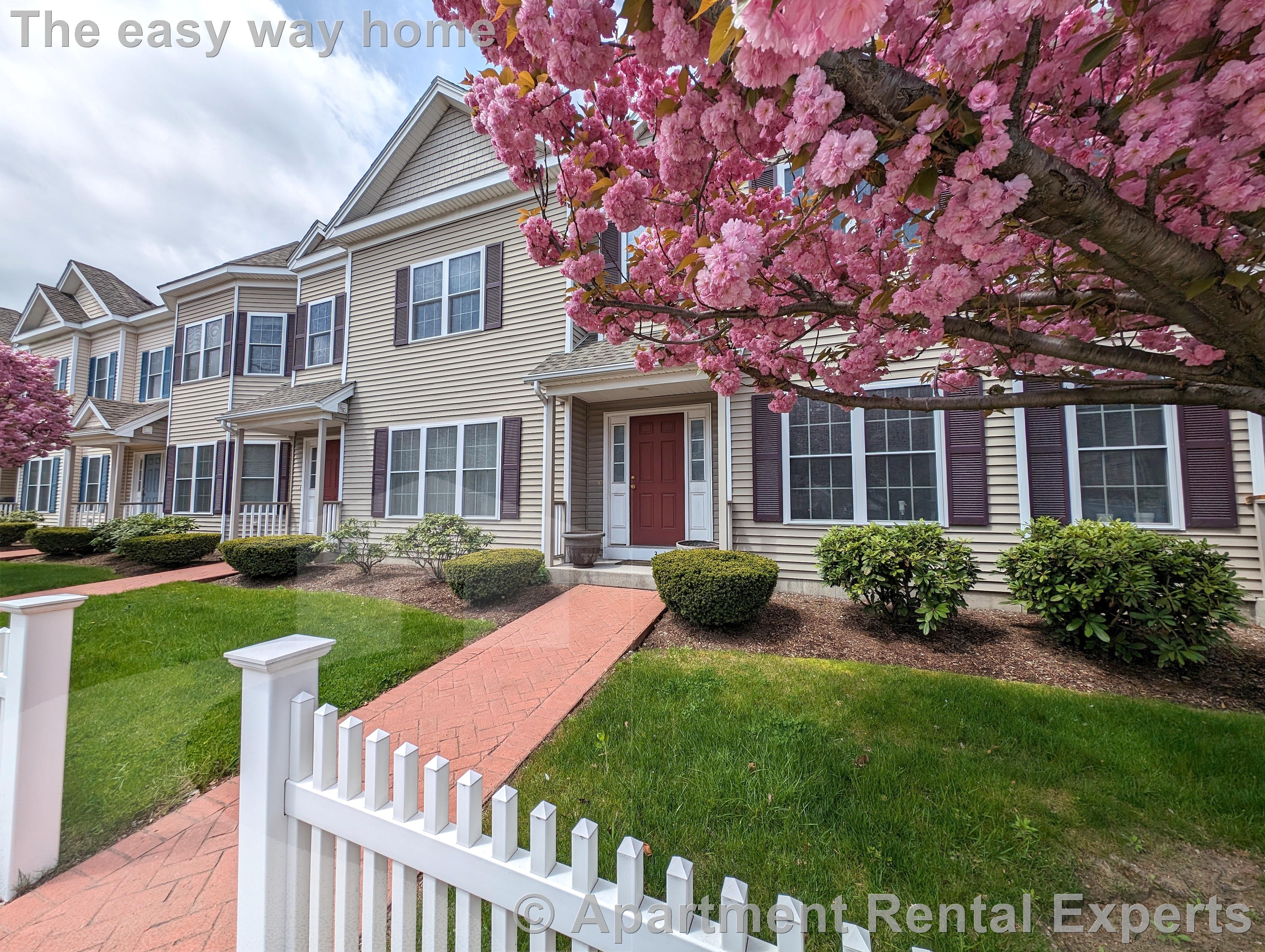 215 Harvard St, Tufts