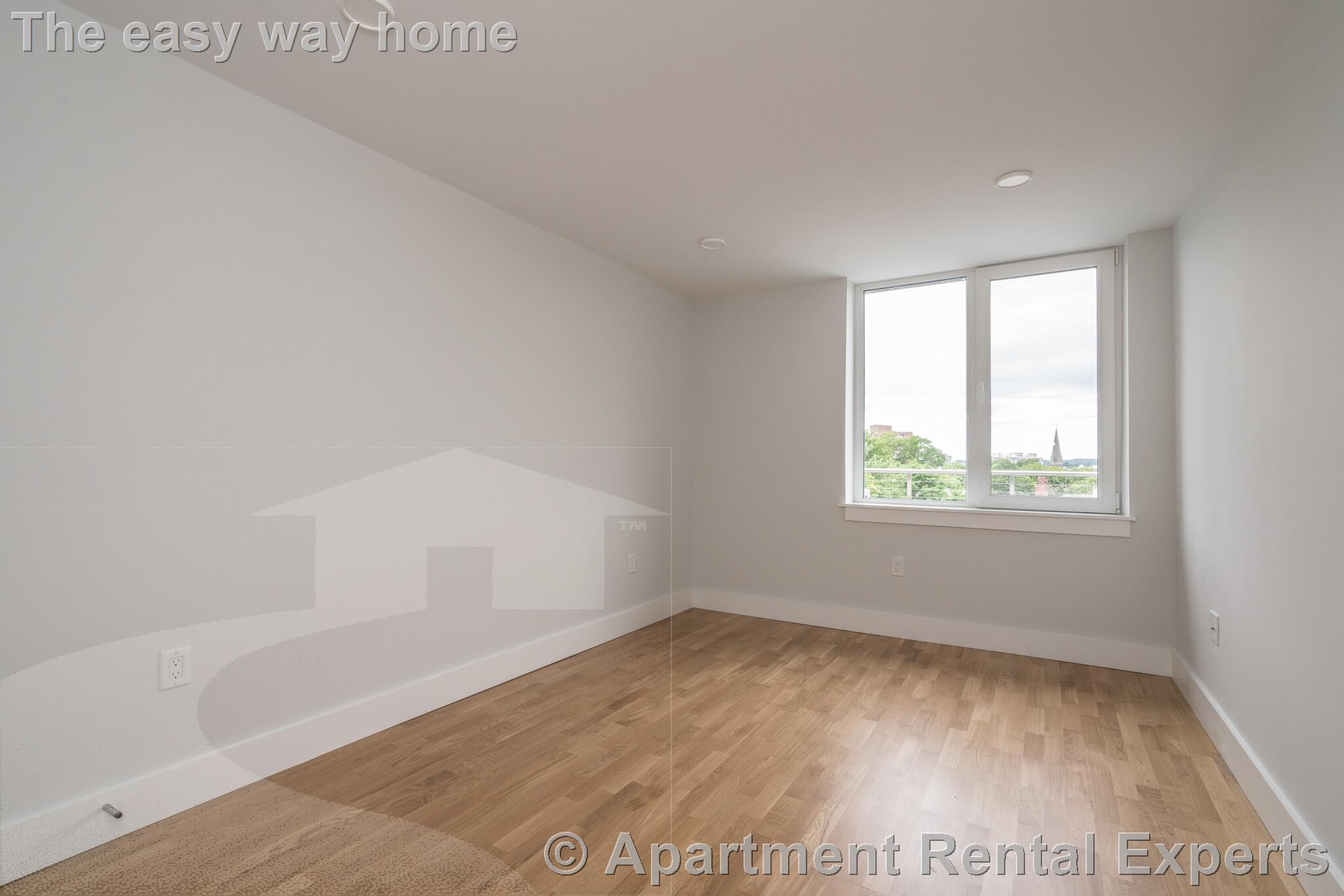 334 Harvard St, Harvard Square