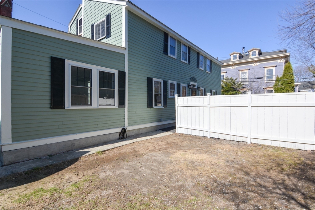 149 Federal St, Salem