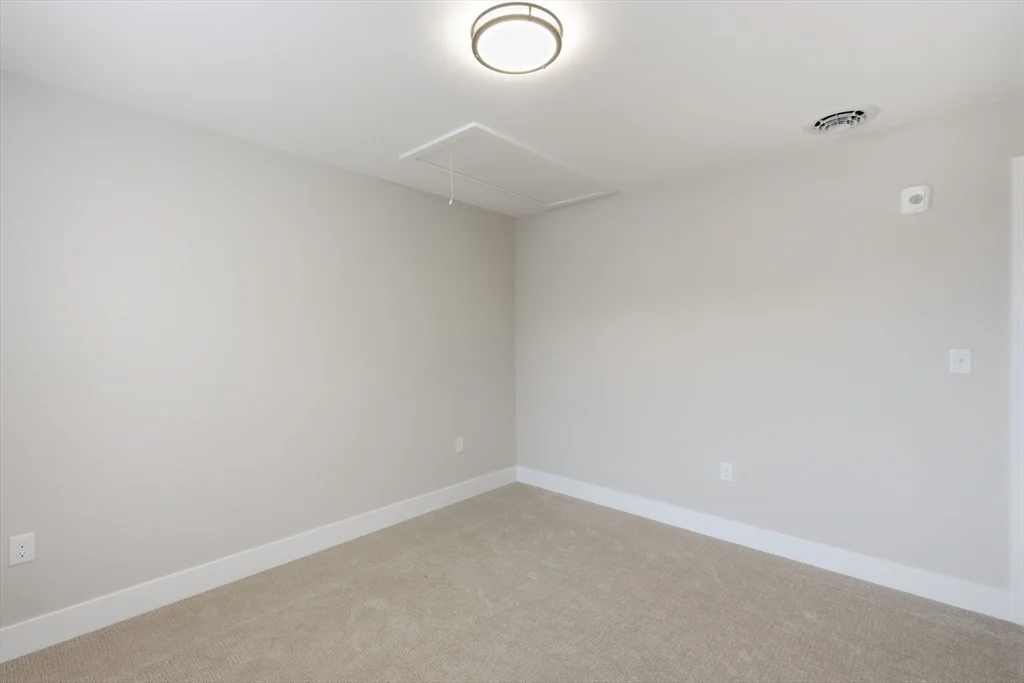 7 Elise Ave, Londonderry