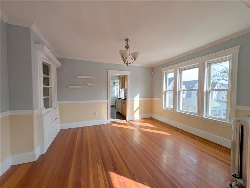 43 Orchard St, Medford