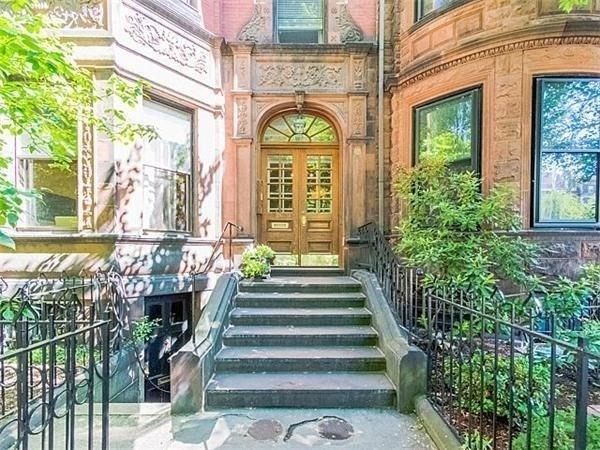 391 Commonwealth Ave, Back Bay