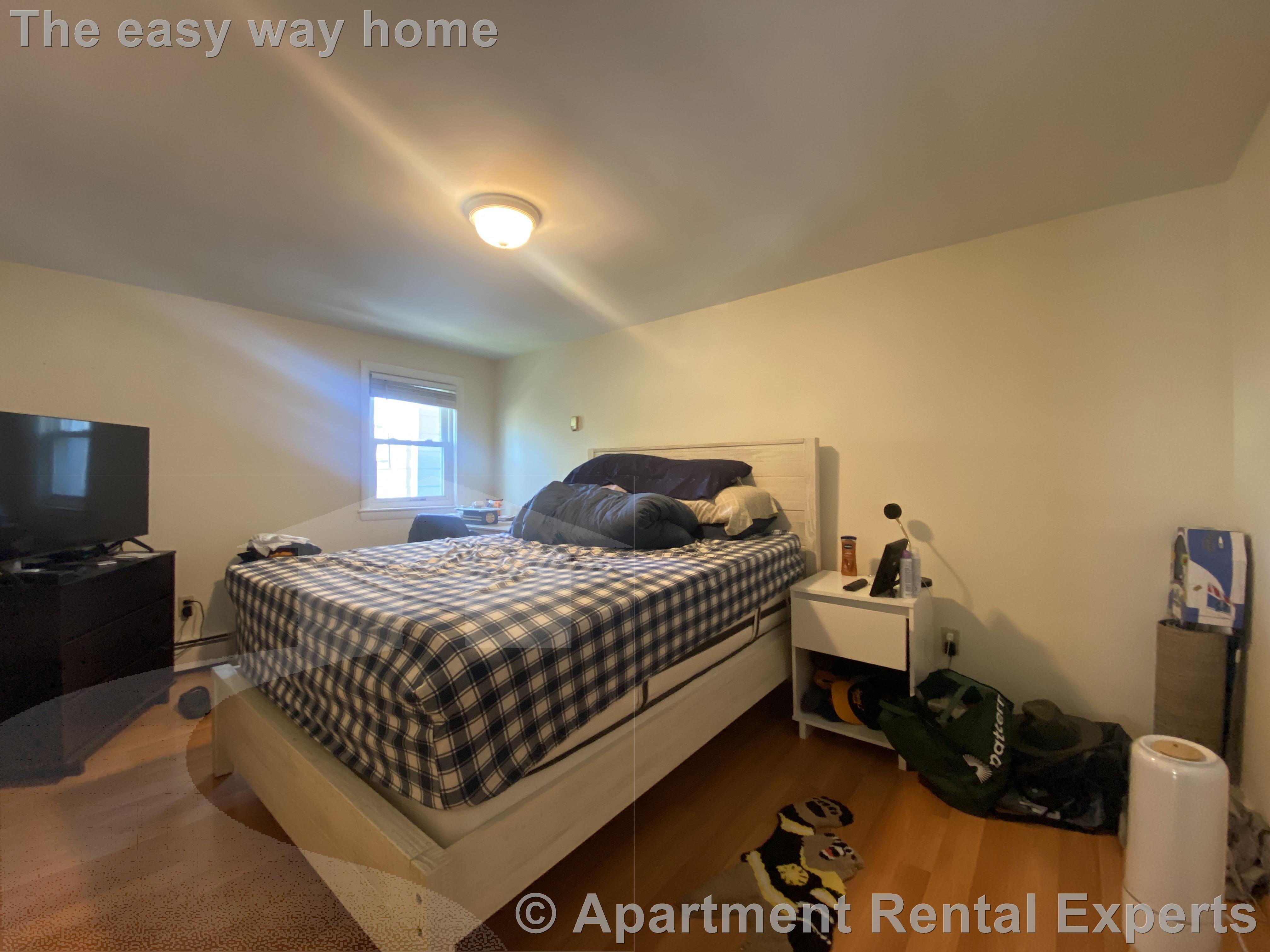 1 bed, 1 bath apartment for rent at 400 Franklin St Unit 06, Riverside — photo 7 of 10