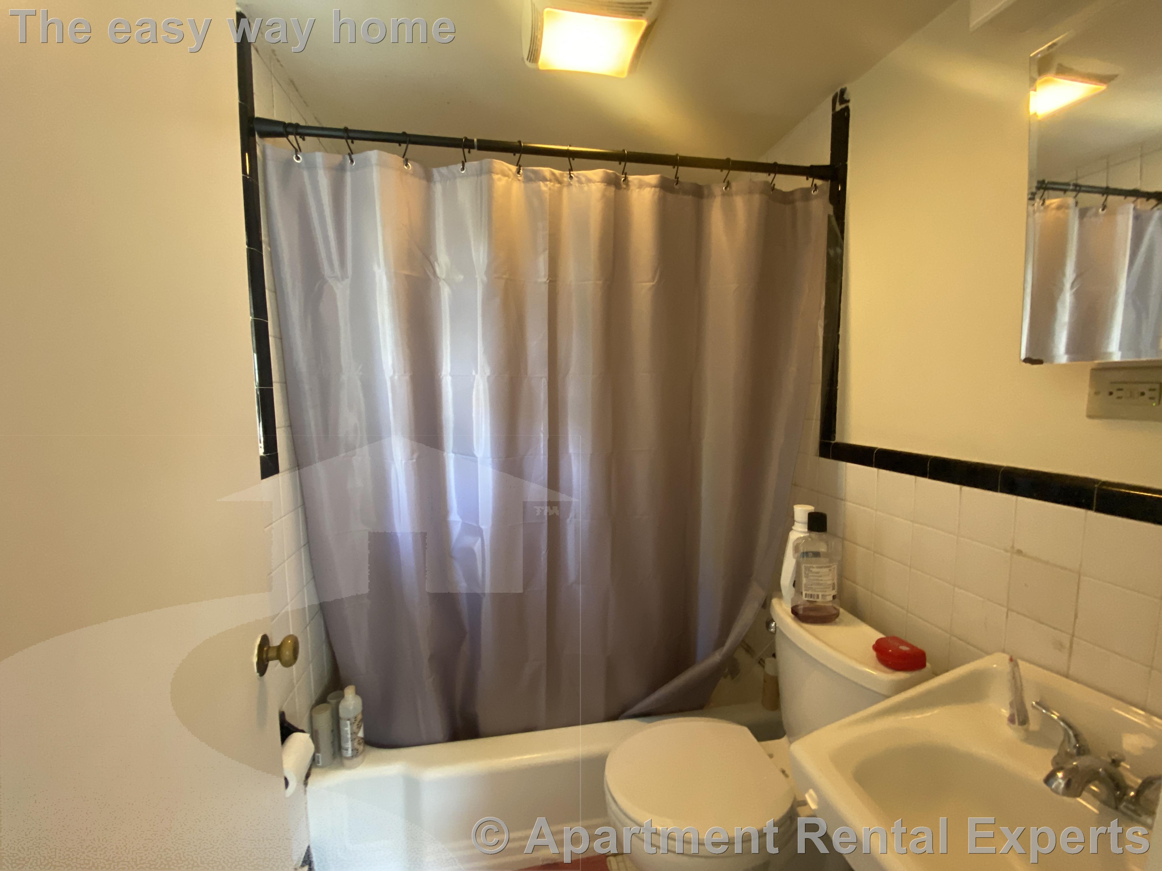 1 bed, 1 bath apartment for rent at 400 Franklin St Unit 06, Riverside — photo 8 of 10