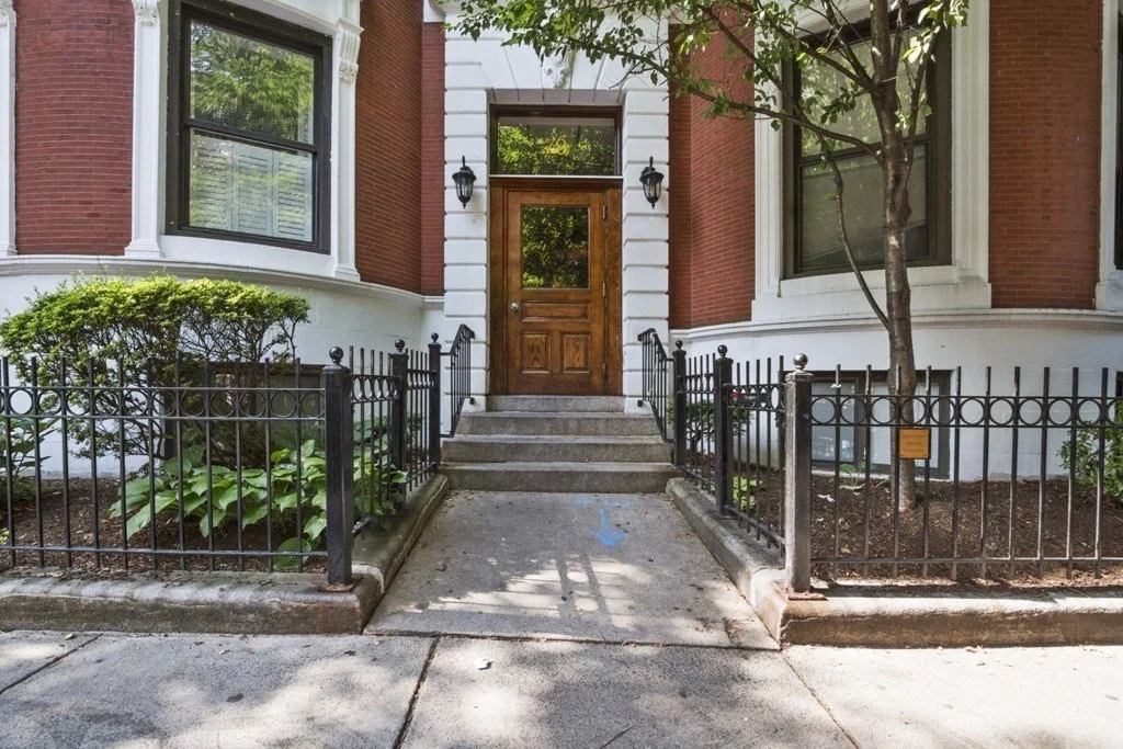 78 Gainsborough St, Fenway