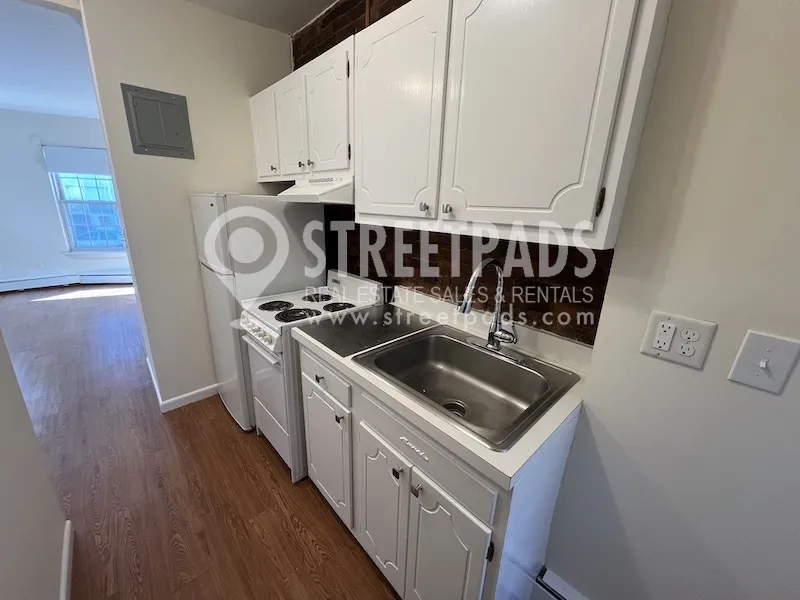 78 South Huntington Ave, Mission Hill