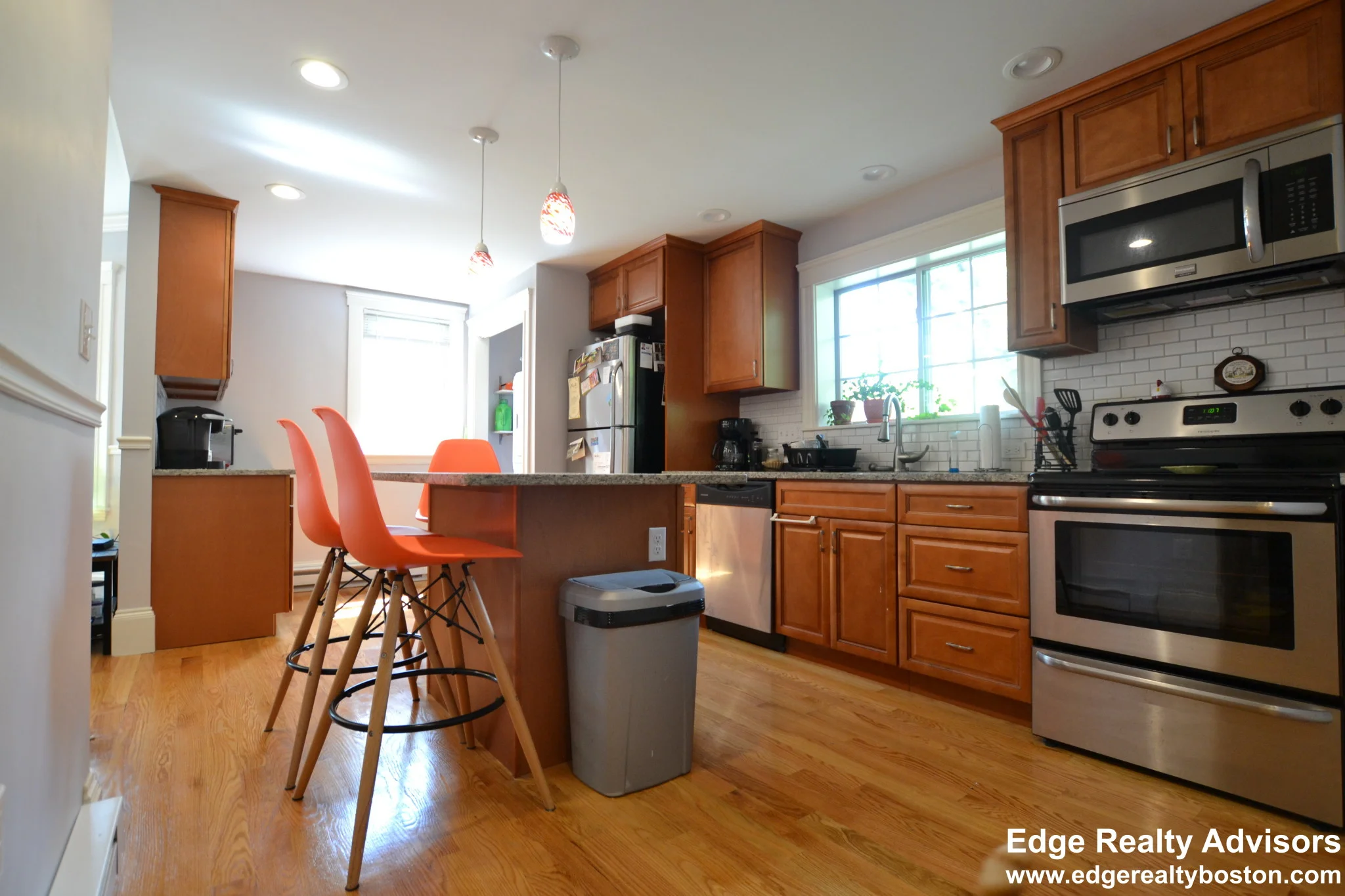 58 Tremont St, Oak Square