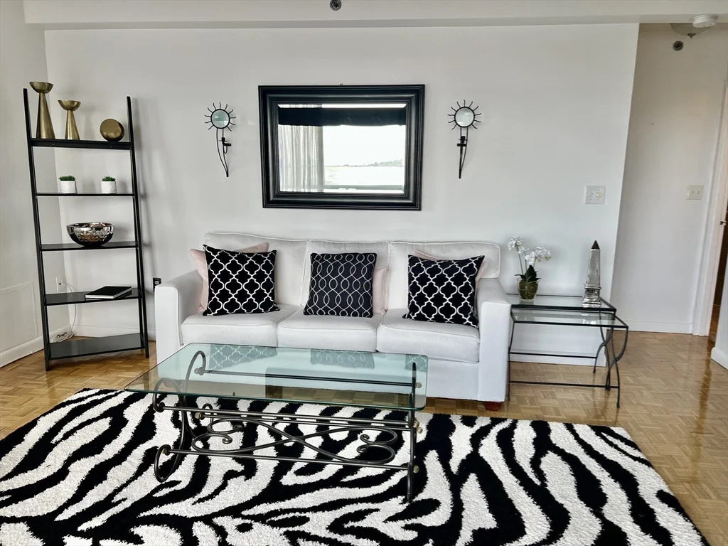 300 Lynn Shore Dr, Lynn