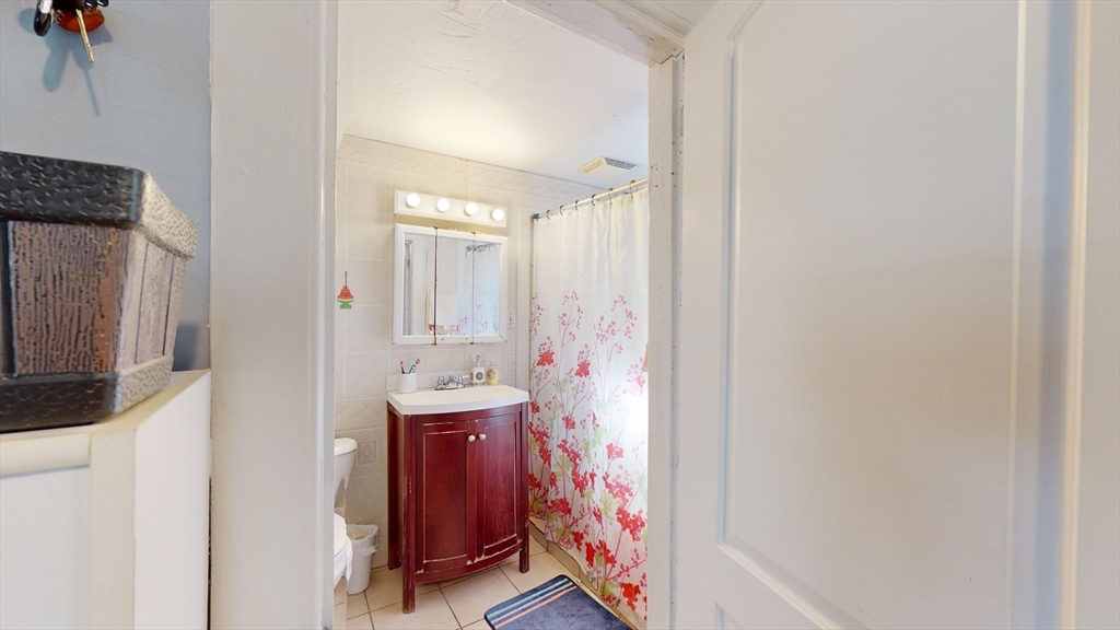 29 Dresser St, Southbridge