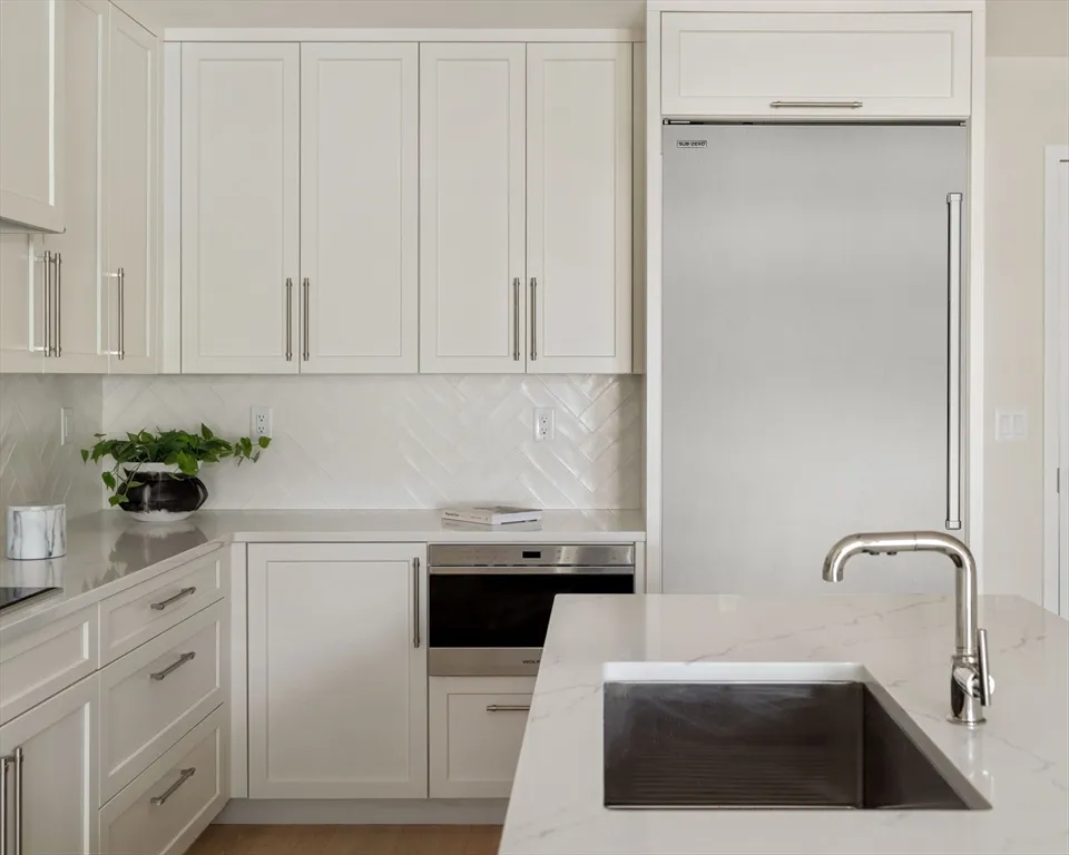 20 Kinmonth Rd, Newton