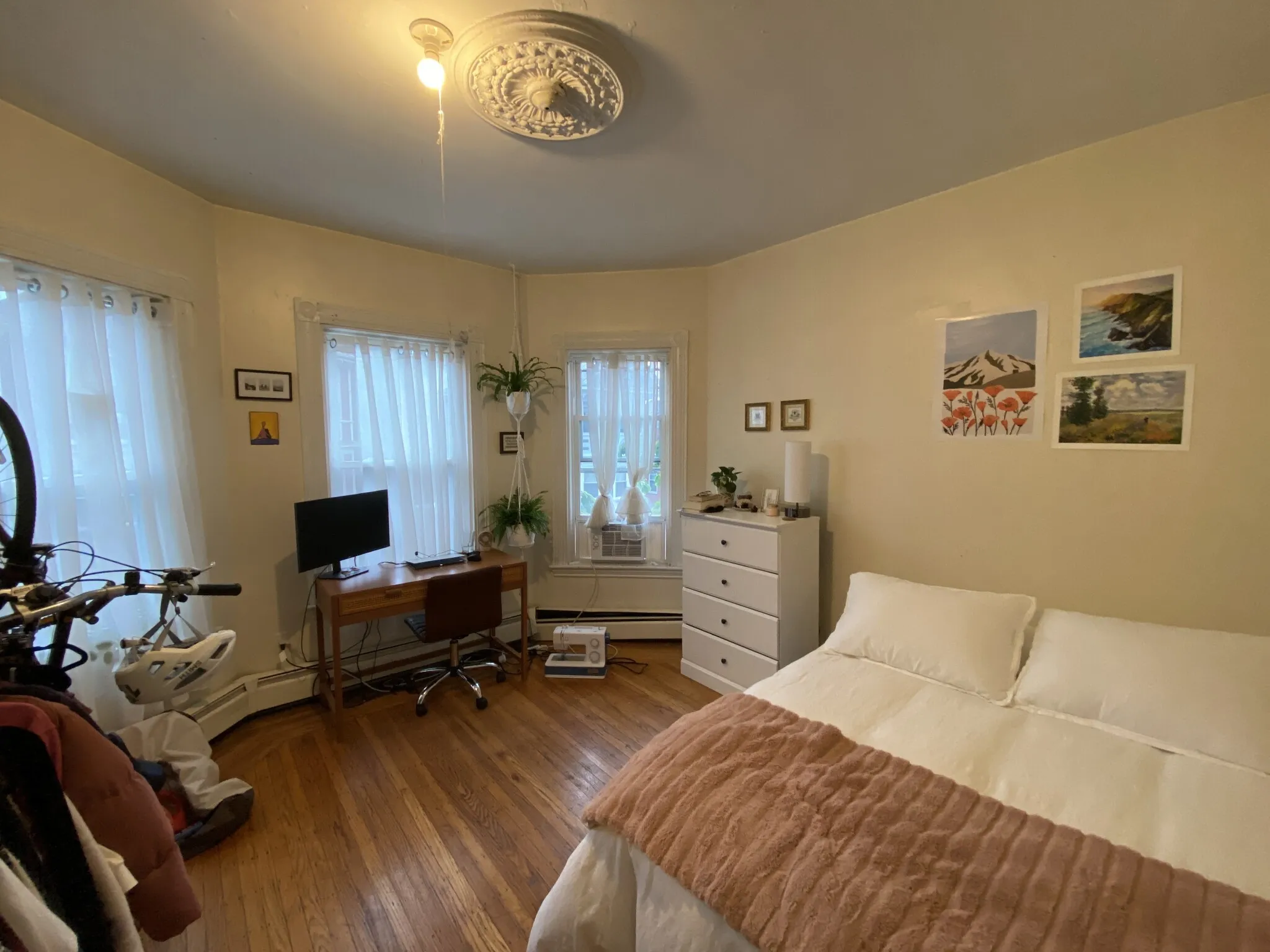 80 Hillside St, Mission Hill