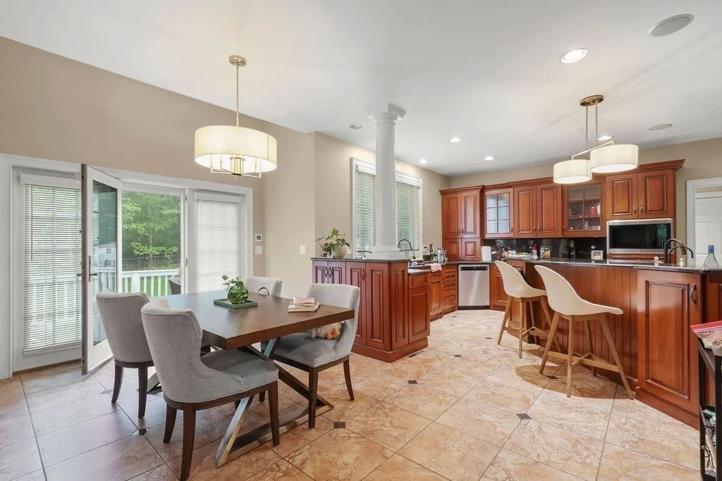 12 Ronald C Meyer Dr, North Attleboro