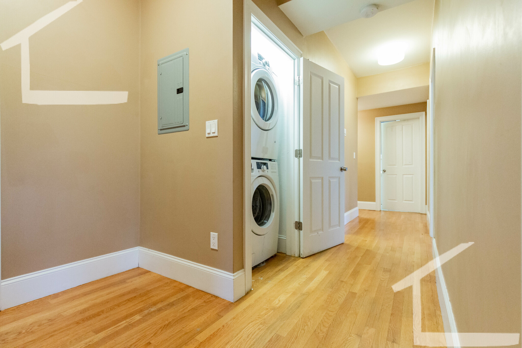 1592 Beacon St, Corey Hill