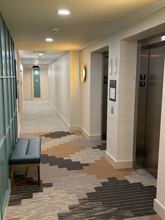 1025 Massachusetts Ave, Arlington Heights