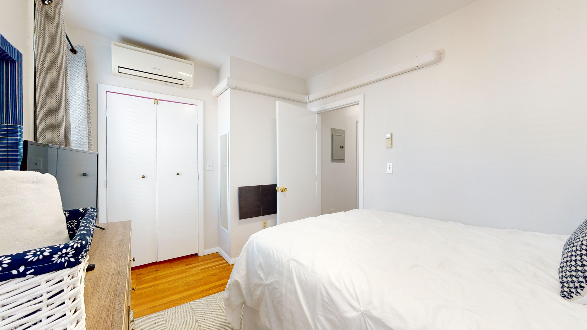 1004 Tremont St, Roxbury