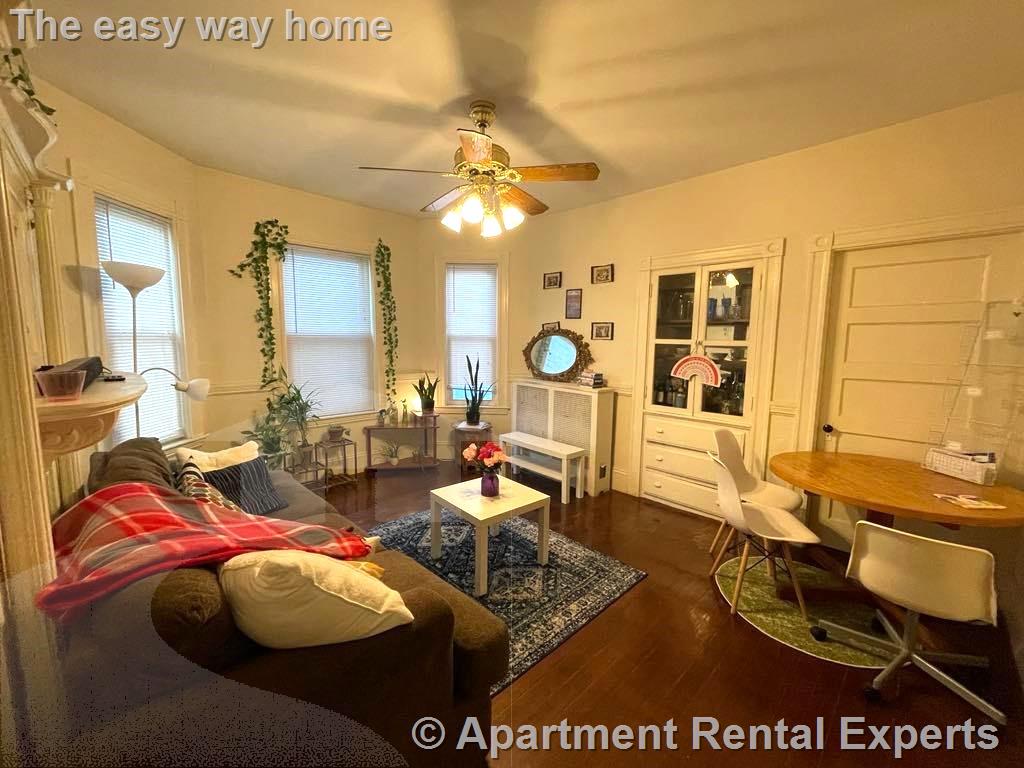 158 River St, Central Square