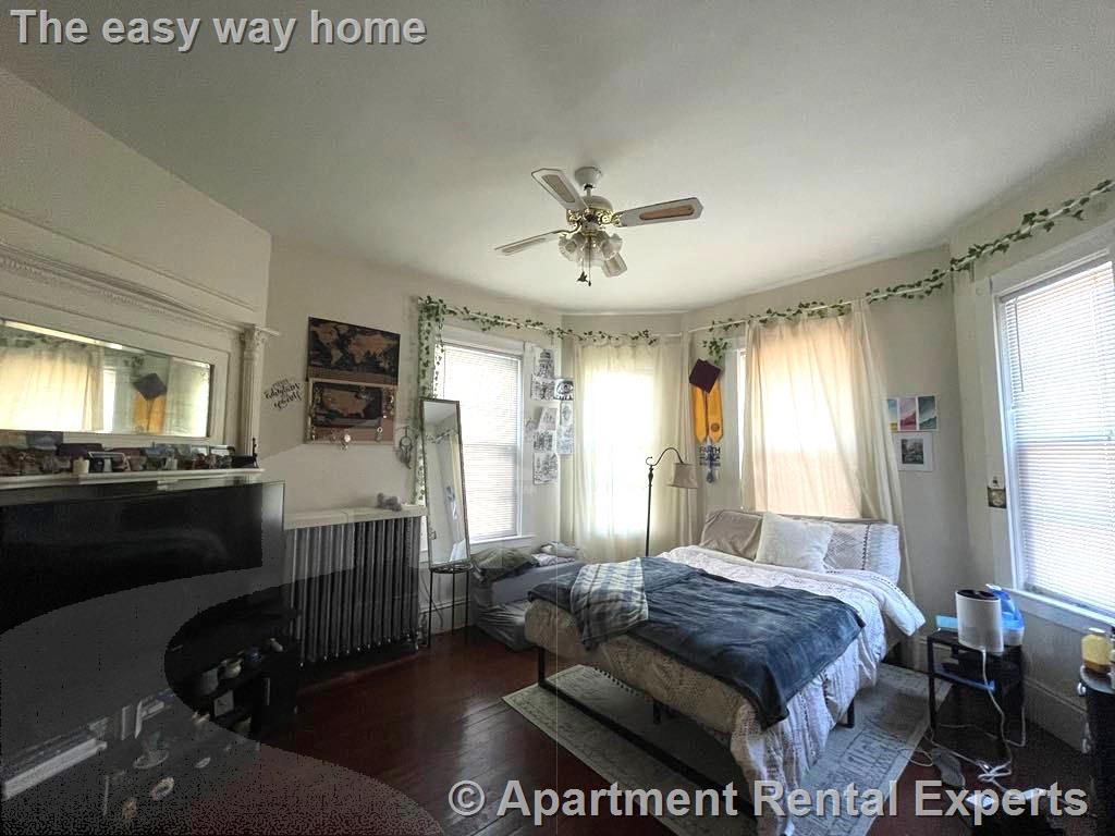 158 River St, Central Square